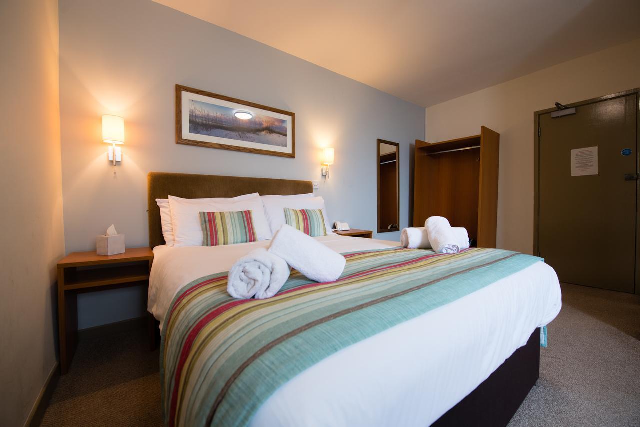 Monachty Hotel Aberaeron Exterior photo
