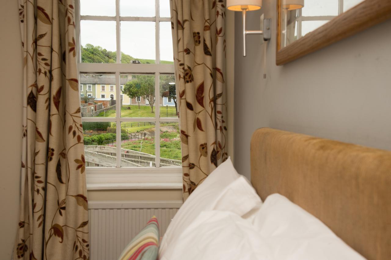 Monachty Hotel Aberaeron Exterior photo